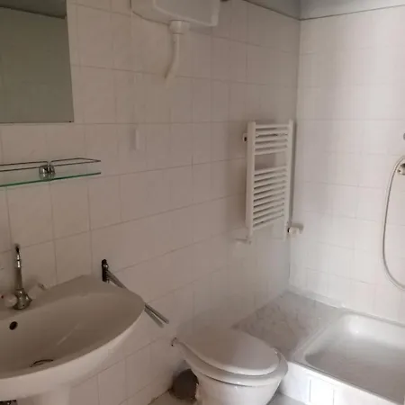 Parti Setany Vendeghaz 3* Balatonkenese