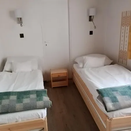 Πανσιόν Parti Setany Vendeghaz Balatonkenese