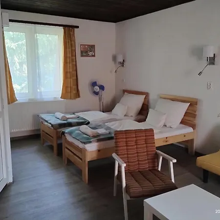 Πανσιόν Parti Setany Vendeghaz 3*